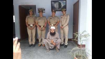 AMU muezzin arrested for sexually assaulting minor girl