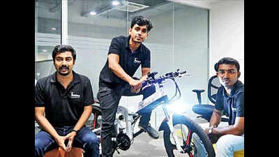 electric bicycle in kerala vaan URBANSPORT PRO | Premium Cycle with 18-inch Unisex Frame | 5 Levels Pedal Assist | 250W Motor | 48V 7.5Ah Li-Ion Removable Battery | 60km Range EMotorad Electric Cycles - Tours
