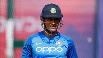 'Dhoni has no plans to retire soon'