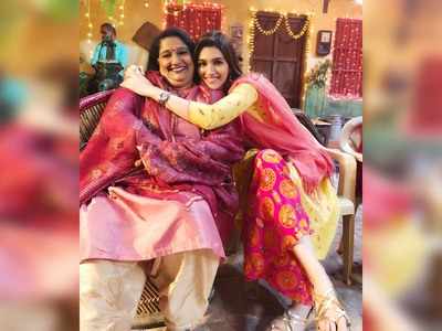 Kriti Sanon shoots with her on-screen mom from 'Bareilly Ki Barfi' for 'Arjun Patiala'