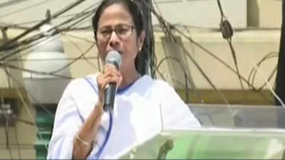 Central agencies threatening TMC leaders, alleges Mamata Banerjee