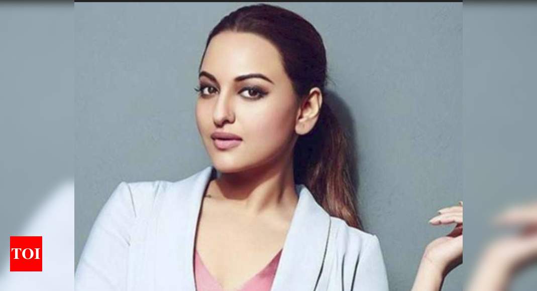 Sonakshi Sinha, Vaani Kapoor to team up for film 'A Girl In The Yellow  Suitcase'