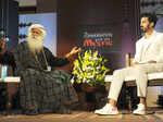 Sadhguru Jaggi Vasudev and KL Rahul 