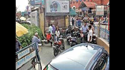 Kolkata: New Market parking facility may reopen before Puja