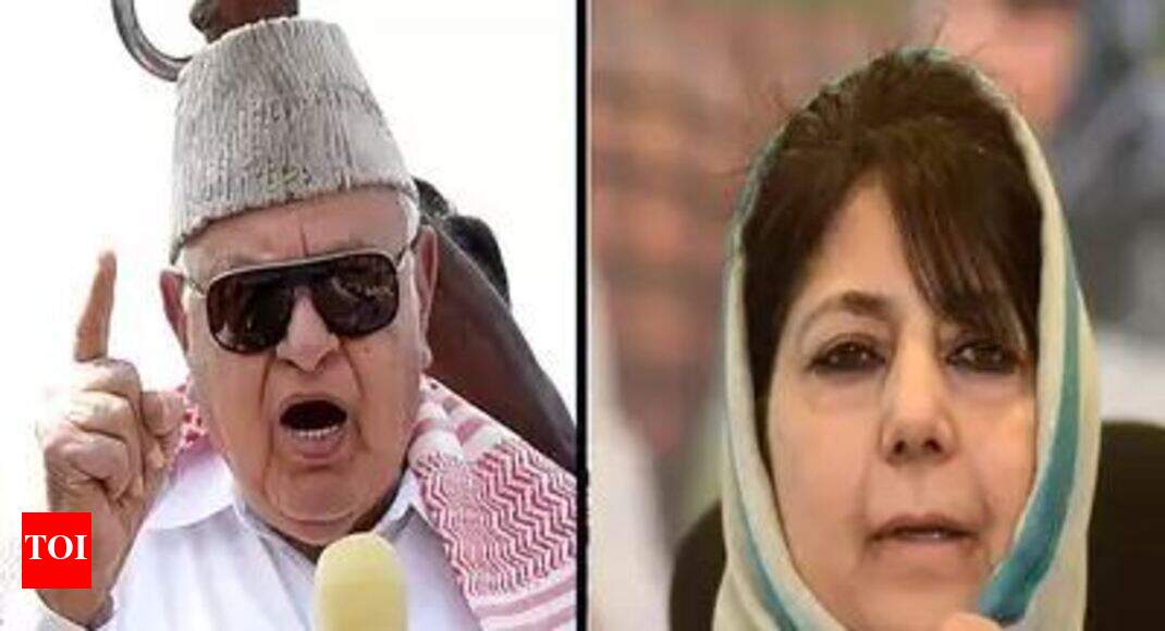 Abdullah, Mufti welcome Trump offer