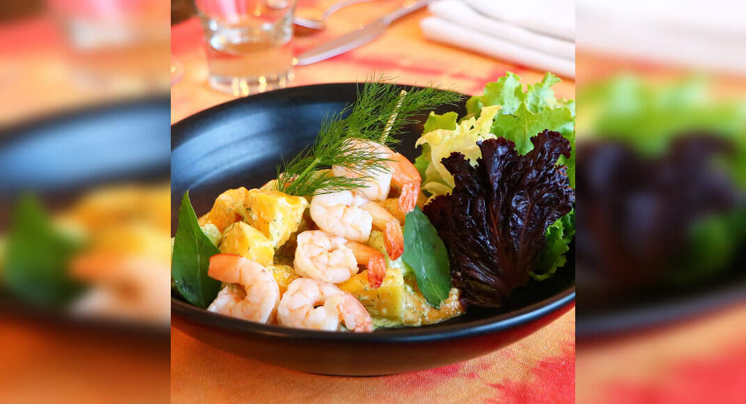 Mango, Shrimp And Cucumber Salad Recipe: How to Make Mango, Shrimp And Cucumber Salad Recipe | Homem