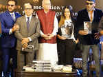 Gulshan Grover, Arjan Kumar Sikri, Lal Krishna Advani, Mahima Chaudhry and Jackie Shroff