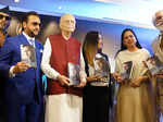 Jackie Shroff, Gulshan Grover, Lal Krishna Advani, Mahima Chaudhry and Sunil Sethi