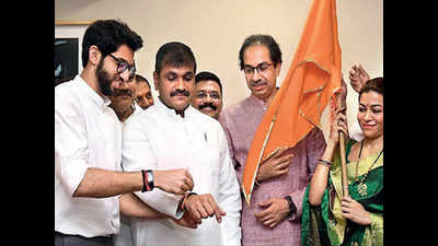 Jolt to Sharad Pawar: Mumbai NCP chief Sachin Ahir joins Shiv Sena