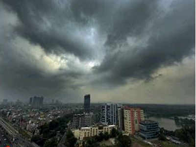 kolkata predicts moderate rainfall scattered cloudy remained received