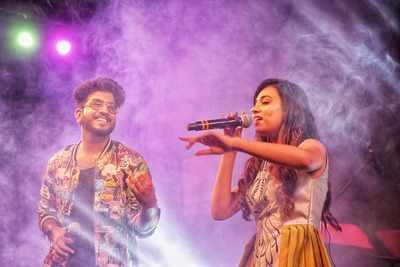 Gujarati singers pack their bags for pre Navratri gigs