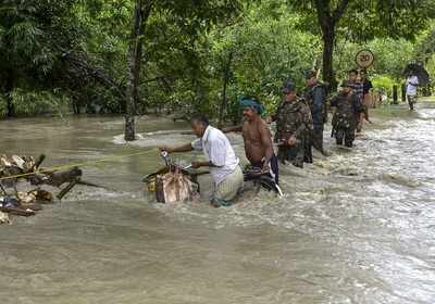 Death toll in Bihar floods mounts to 127