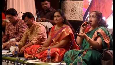 Singers pay befitting tributes to Phadke