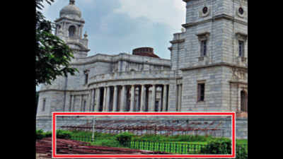 Kolkata: Century-old flaw behind tilting Victoria wall