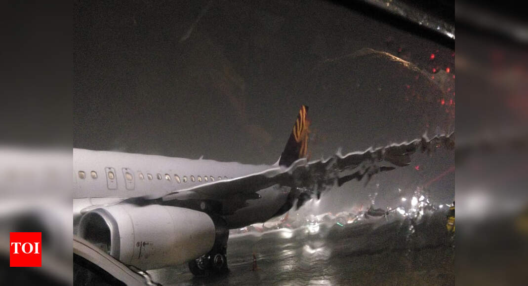 11 flights cancelled, nine diverted due to heavy rains in Mumbai ...
