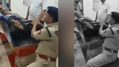 Watch: Shamli SP gives foot massage to Kanwariya