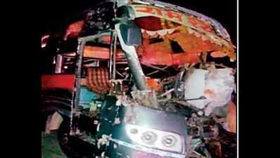 Two killed on Yamuna expressway after speeding bus hits truck’s rear ...