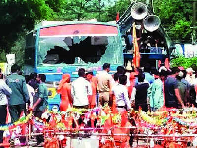 Two kanwarias killed, several hurt in road accidents in western UP districts