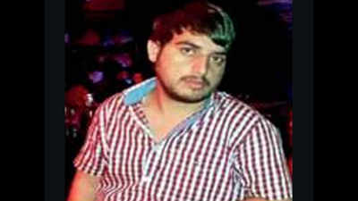 Delhi: Alarm bells as gangster jumps parole