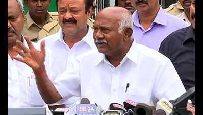 Former JD(S) MLA Vishwanath to expose speaker KR Ramesh