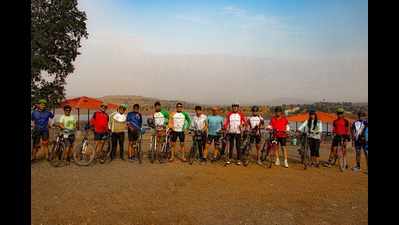 Cyclists ride out to Sehore for ride awareness