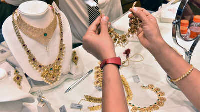 Global jewellers may shift manufacturing base to India from China