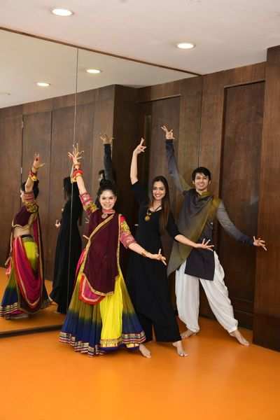 It’s early garba classes for Amdavadis this year