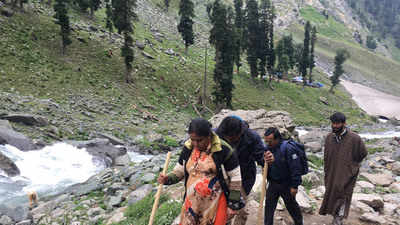 Immediately cut down stay, return as soon as possible: J&K govt to tourists, Amarnath Yatris