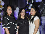 Kanpur ladies go black & white at this do