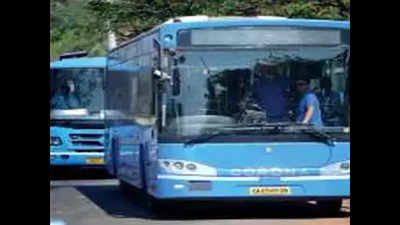 Travel and tourism association of Goa chief guides tourists to KTC buses