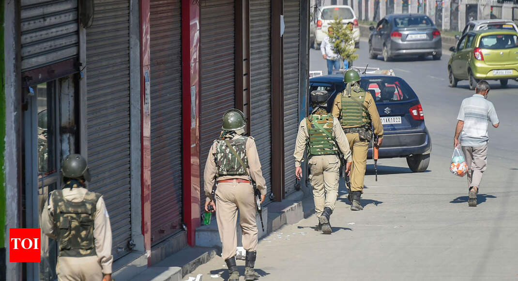 Security increased in Kashmir, parties hold meet: Top developments