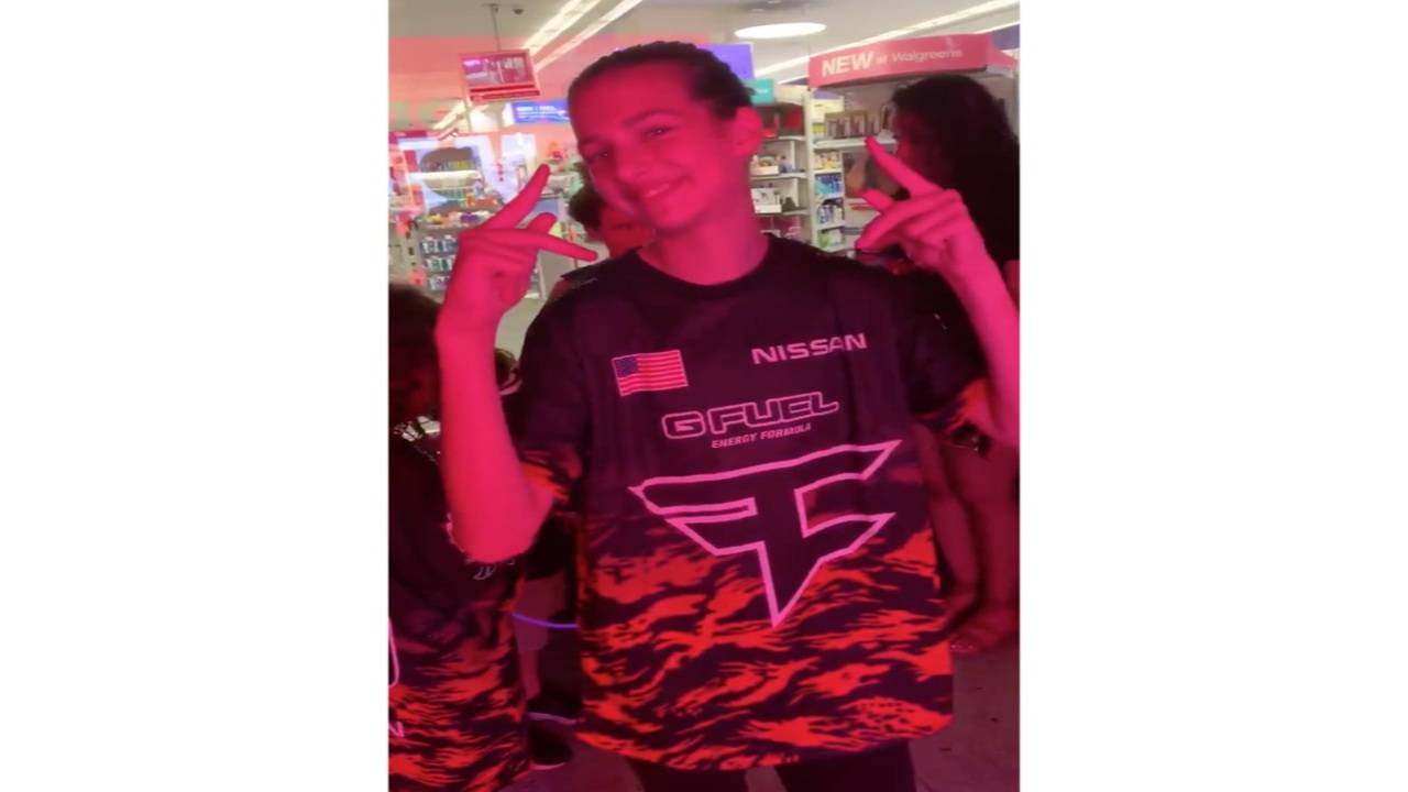 Faze clan store supreme shirt