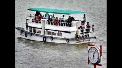 Ferry service on 8 routes suspended, commuters suffer