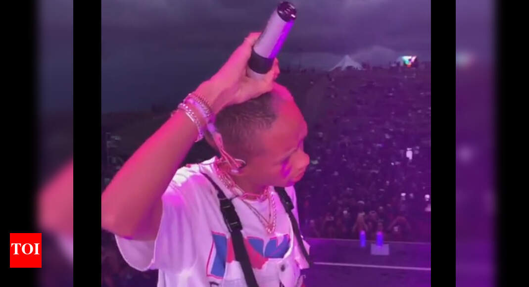 Watch Jaden Smith shaves his head in the middle of a concert English
