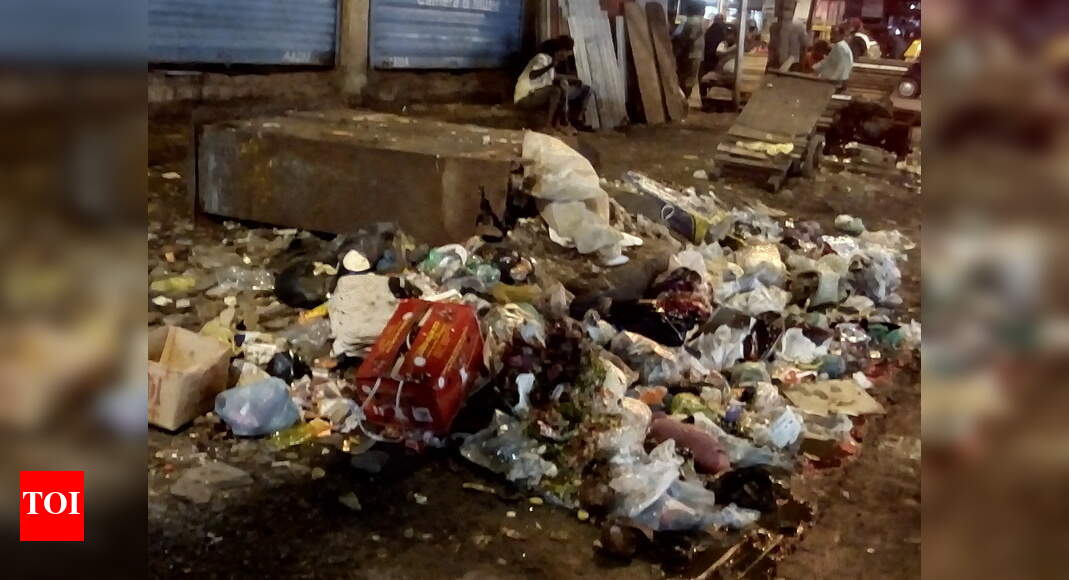 Garbage in Main Road - Times of India