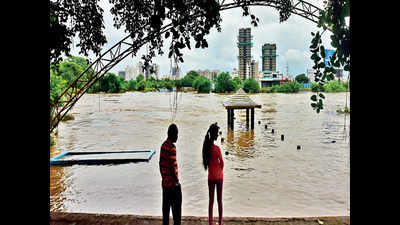Maharashtra: Rivers recede, but all eyes on the sky