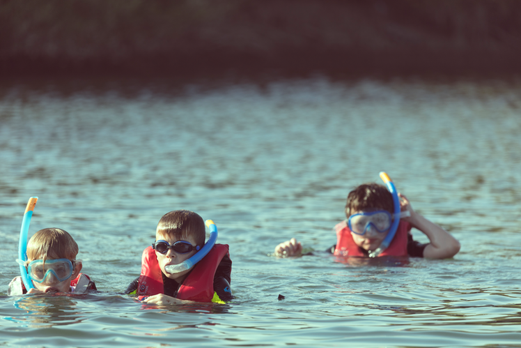 Snorkelling at Al Mamzar Beach