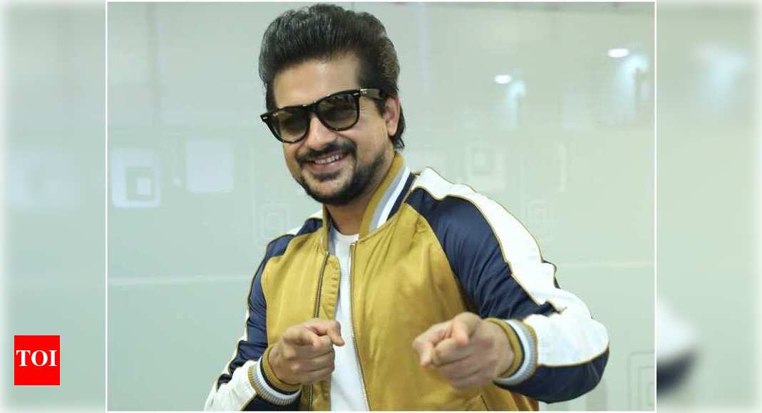 My next film will be shot in London: Pushkar Jog | Marathi Movie News ...