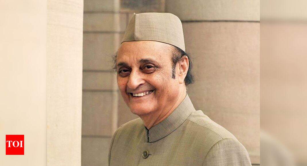 Karan Singh Don't agree with blanket condemnation of govt's J&K move