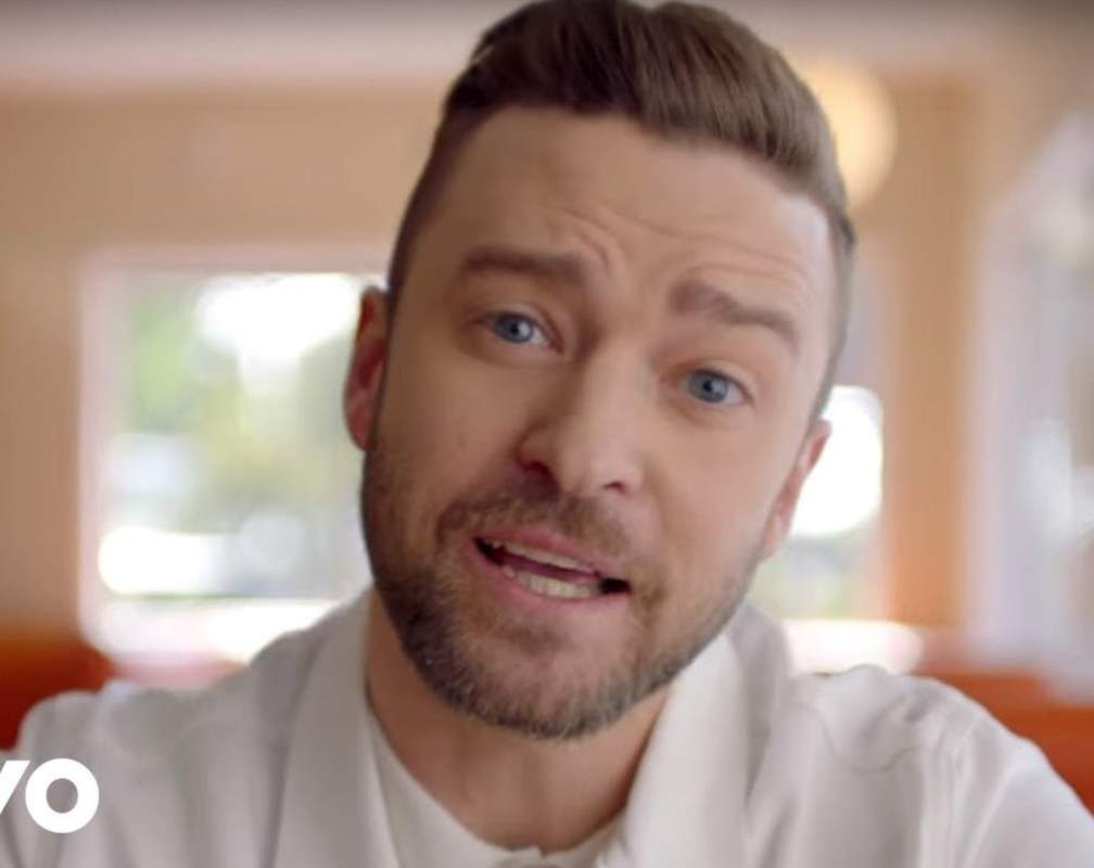 
English Song 'Can't Stop The Feeling!' Sung By Justin Timberlake
