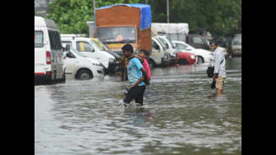 IMD: Mumbai can expect break from rain this weekend, but red alert on in Pune, Satara