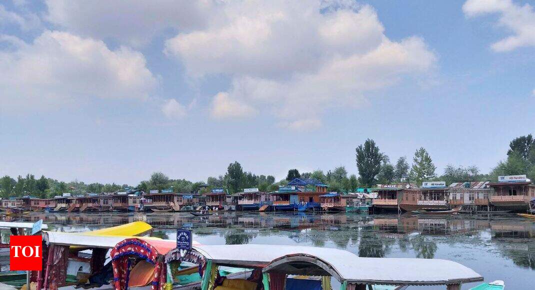 Live: Heavy rains, flooding batter southern states