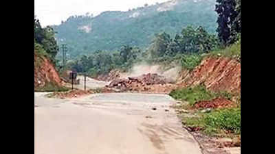 Rock blasted to widen Ranchi to Jamshedpur highway