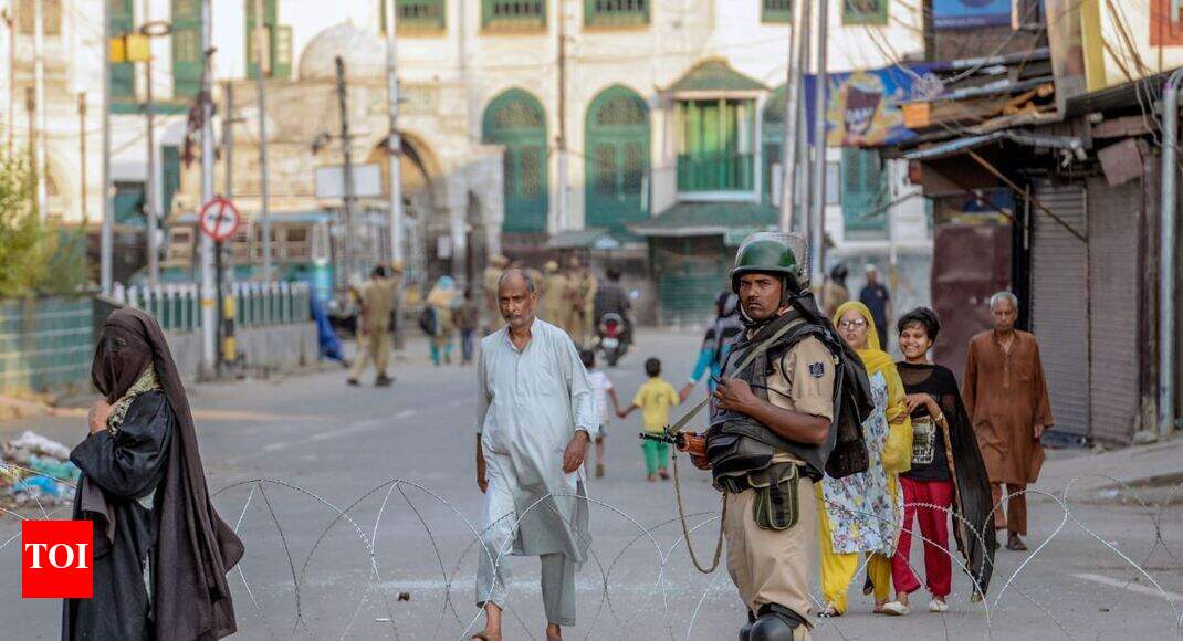 J&K live: Curfew lifted in 5 dists; schools reopen