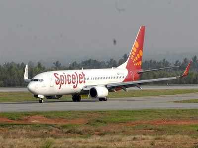 DGCA suspends SpiceJet pilots’ licence for a year for overshooting Mumbai runway
