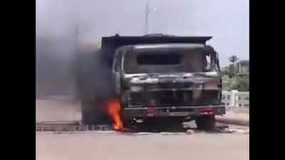 Odisha: Irate mob torches truck after it runs over pillion rider