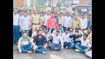 Thane: Residents protest against Kalyan’s killer potholes