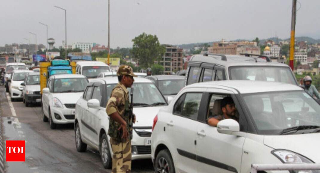 Normalcy returning to Jammu, Kargil; Kashmir peaceful