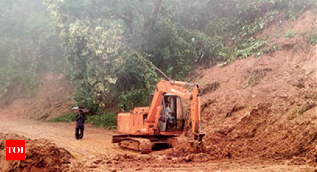 Tamil Nadu: IAF rescues 11 from Avalanche | Chennai News - Times of India