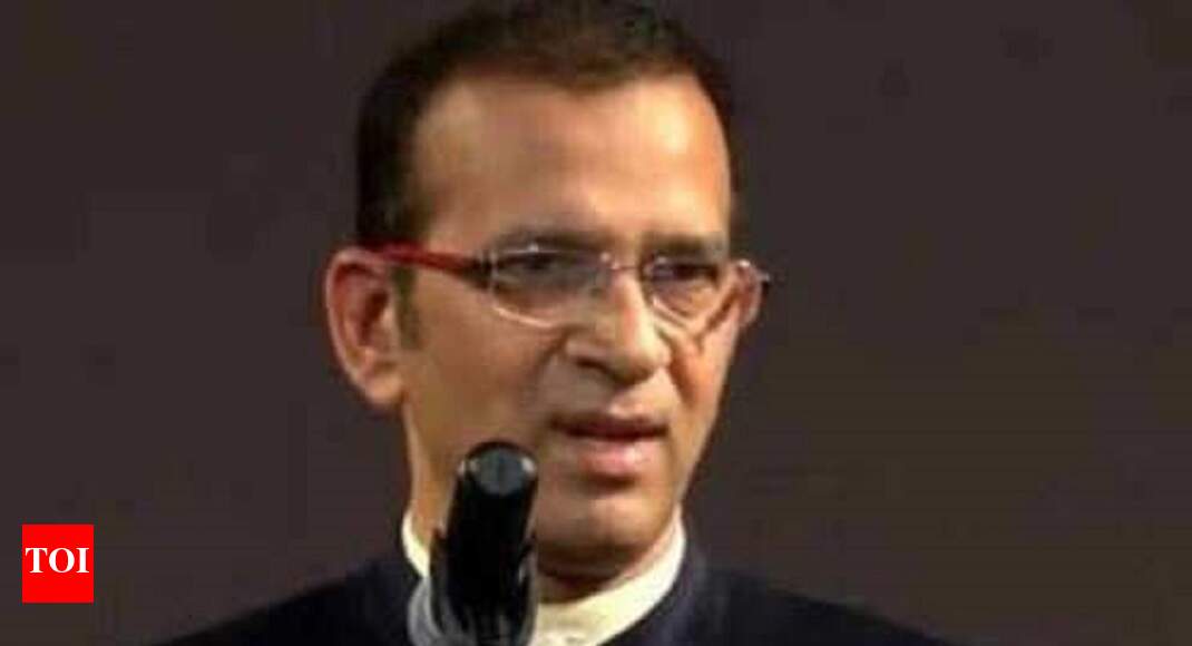 Indian envoy returns as Pakistan downgrades ties